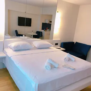  Aparthotel Twin Lola