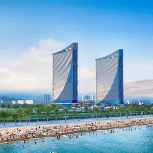 Orbi City Hotel Black Sea View דירה